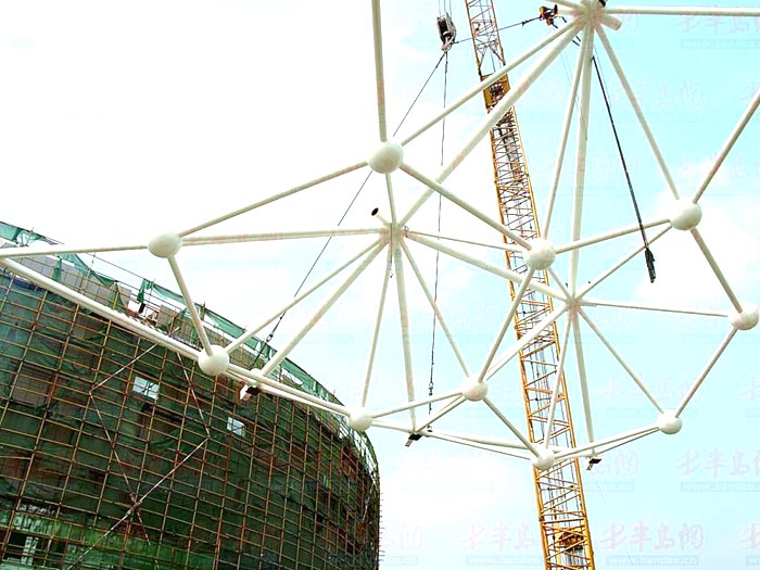 黑河体育馆网架安装